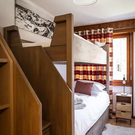 3br Pool Sauna Gym & Views *