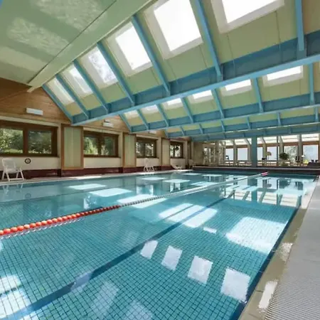 3br Pool Sauna Gym & Views *