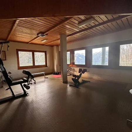 3br Pool Sauna Gym & Views Apartment *