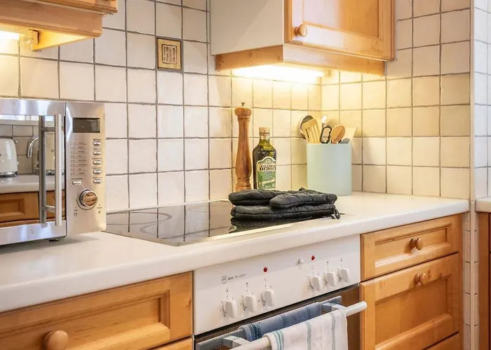 3br Pool Sauna Gym & Views Lejlighed *